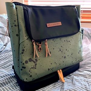 Pivot Pack in Olive Ink Blot Petunia Pickle Bottom New Lightly Used Without Tags